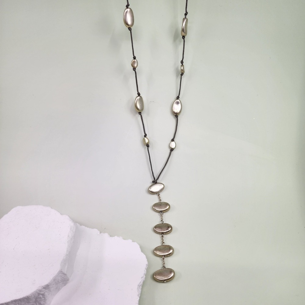 Silver Tone Oval Bead Y Necklace Lariat Drop Dark Cord Boho Statement Bee Charm